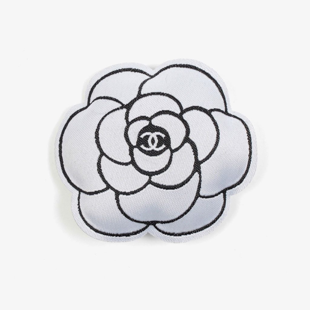 Broche — Chanel