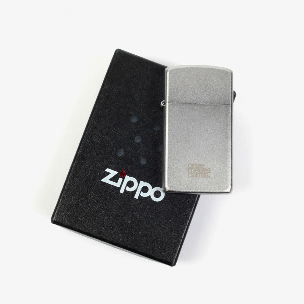 Zippo — Onze Mètres Carrés