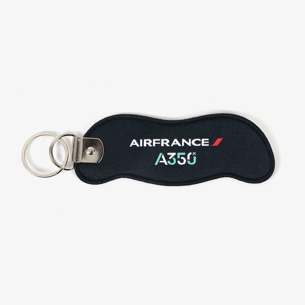 A350 Remove Keychain — Air France