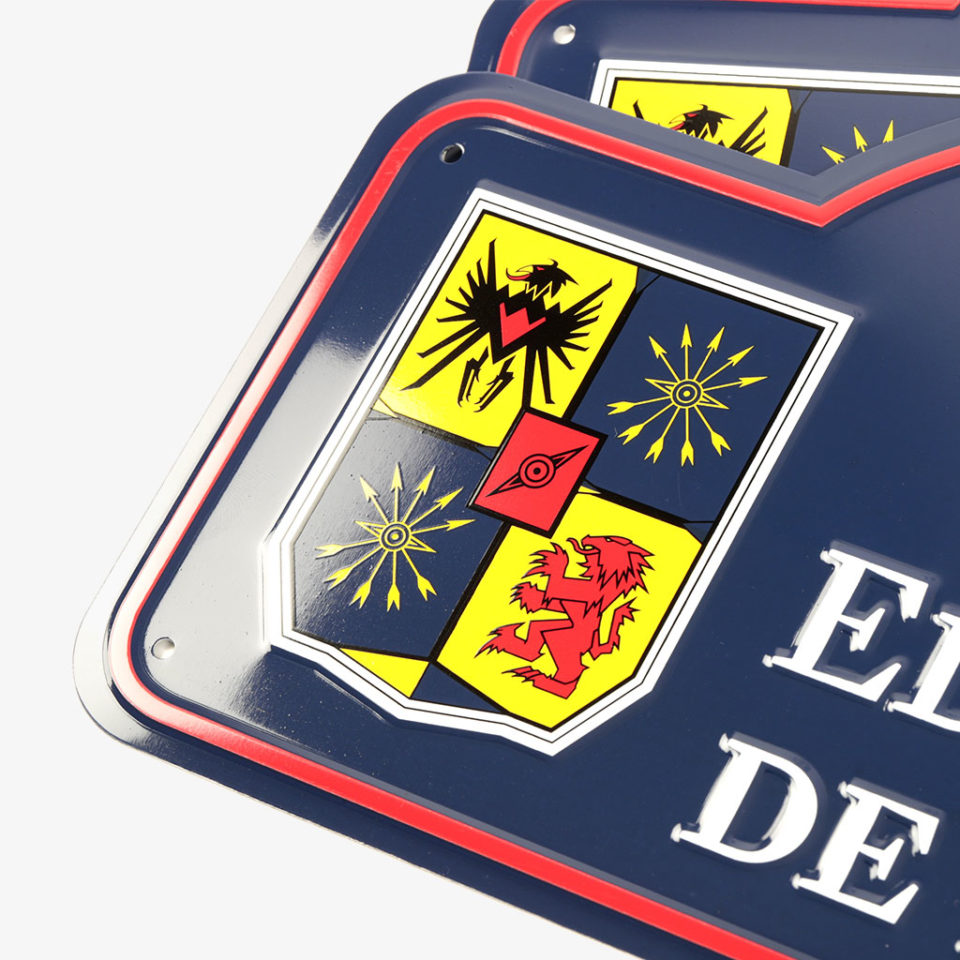 Voile : parti à l'assaut d'un tour du monde, le Maxi Edmond de Rothschild revient à Lorient