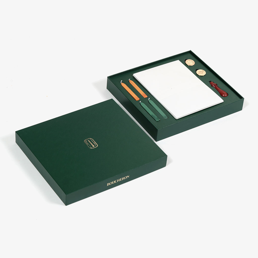 Correspondence Set - Boucheron